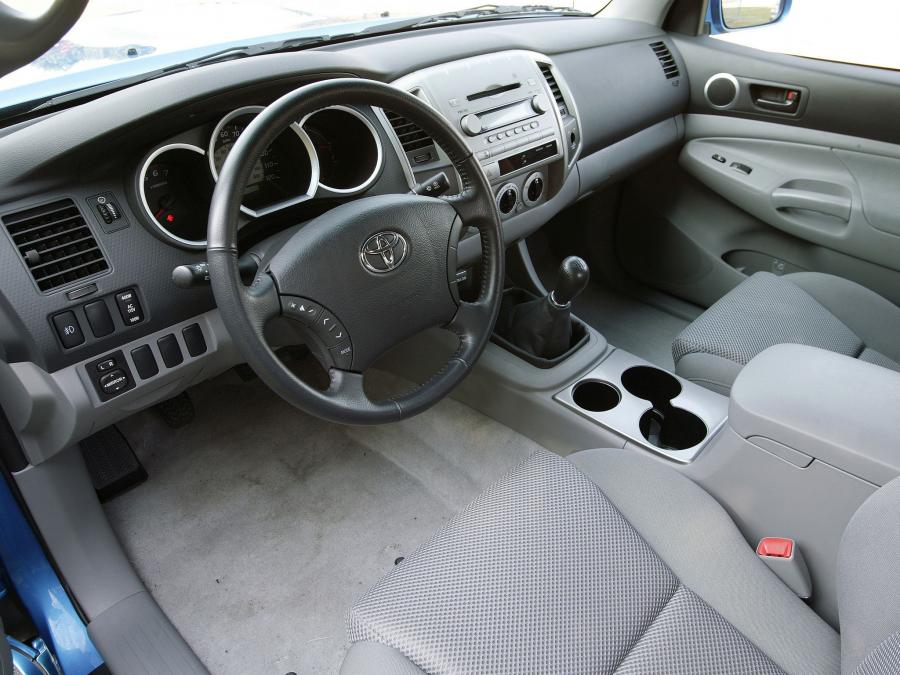  Toyota Tacoma X-Runner in Speedway Blue 2005 года  (фото 24 из 25)